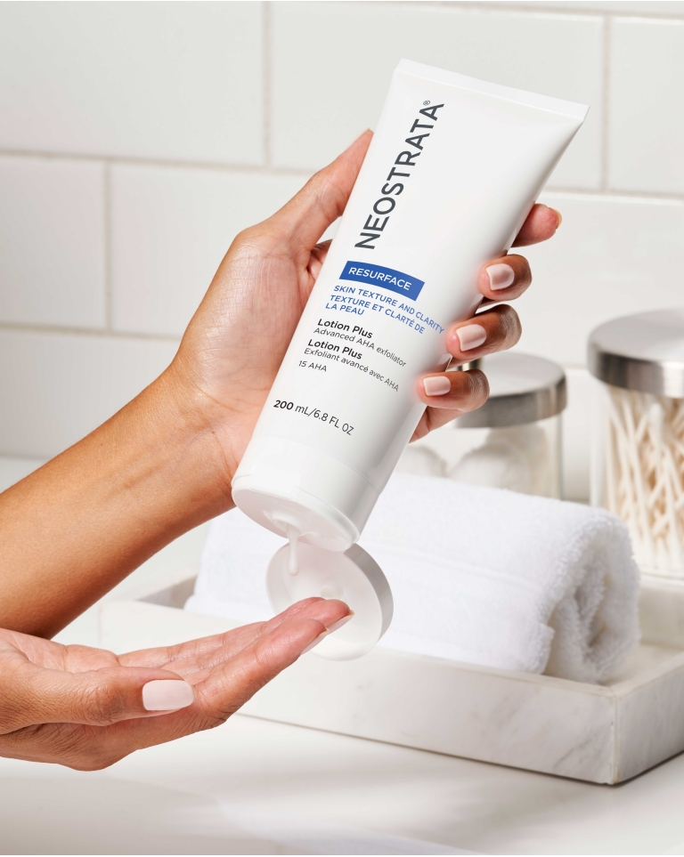 Lotion Plus 15% AHA Neostrata Resurface, lotion exfoliante à l'acide glycolique pour le corps, flacon de 200 ml